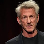 Sean Penn no Lumiere Film Festival, em outubro de 2025