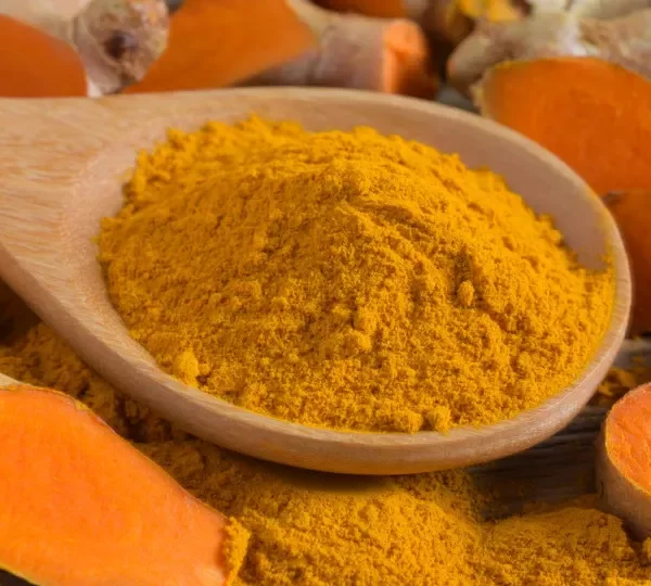 Anvisa atualiza limites de cúrcuma em suplementos alimentares