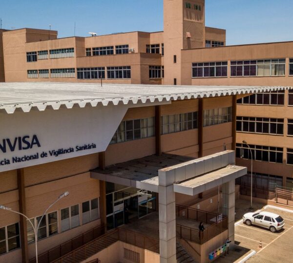 Anvisa discute norma para manipulação de canetas emagrecedoras