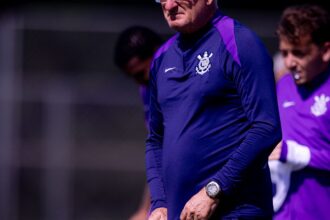 Corinthians demite Dorival Júnior após derrota para o Internacional