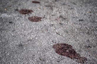 Mulher morre atropelada por caminhão que prestava serviço para a Sabesp