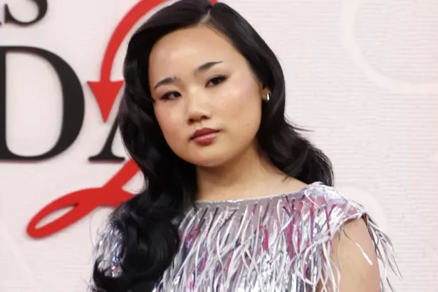 'O Diabo Veste Prada 2' provoca críticas em países asiáticos por estereótipos