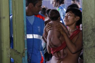 Óbitos por malária na terra Yanomami caíram 80% em 2025, diz governo