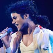 Jaafar Jackson caracterizado como Michael Jackson no filme