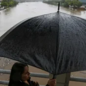 Chuva intensa no Grande Recife provoca deslizamentos e alaga vias