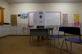 Eleições 2026: eleitor pode se inscrever para ser mesário voluntário