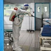 Estado de SP investiga caso suspeito de ebola na capital paulista