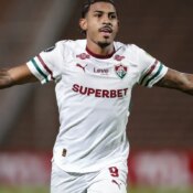 Fluminense arranca empate na Argentina e contina vivo na Libertadores