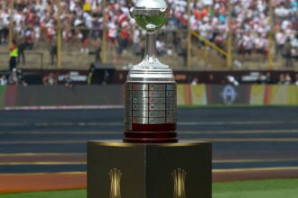 Fluminense avança e Flamengo garante melhor campanha da Libertadores