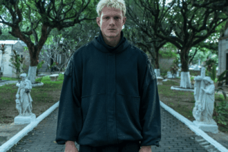 Pedro Novaes como Alexandre no filme