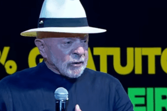 30.mai.2026 - Presidente Lula discursa durante lançamento do "Tela Brasil", plataforma pública de streaming do governo federal