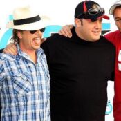 Os atores Chris Rock, David Spade, Kevin James e Adam Sandler na estreia de