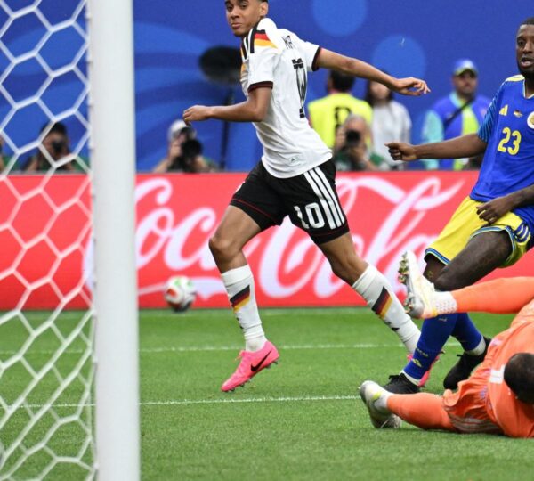 Alemanha repete 7x1 sobre Curaçao, que faz seu primeiro gol em Copas