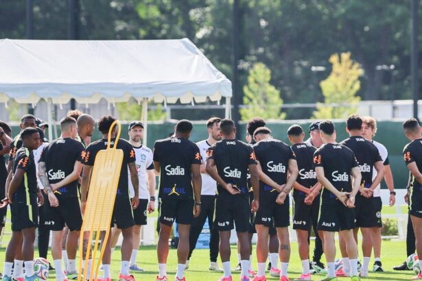 Brasil finaliza preparação para enfrentar Haiti na Copa do Mundo