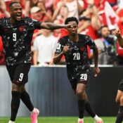 Canadá atropela Catar e vence pela primeira vez em uma Copa do Mundo