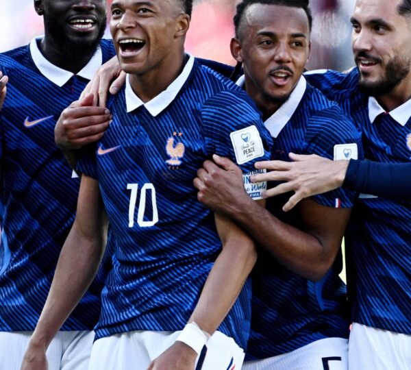 França vence Senegal por 3 a 1 na estreia do Grupo I da Copa do Mundo