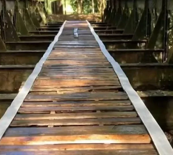 Ponte ferroviária histórica desaparece em Prados (MG) e é achada a 180 km