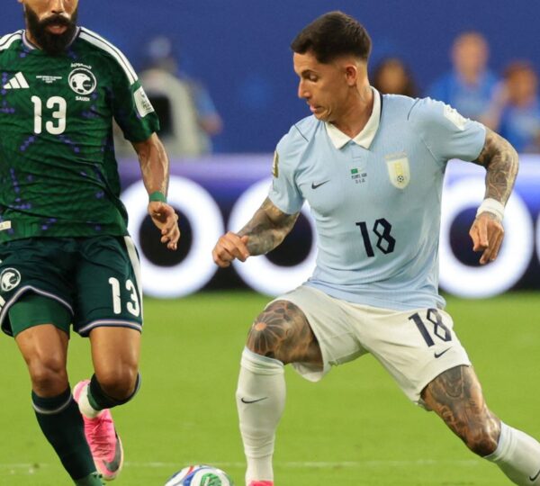 Uruguai arranca 1 a 1 com Arábia Saudita em estreia do Grupo H da Copa